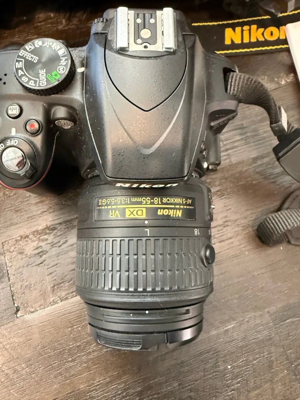 Nikon Black DSLR D3300 Camera Kit with Carry Bag and Extra Lens
